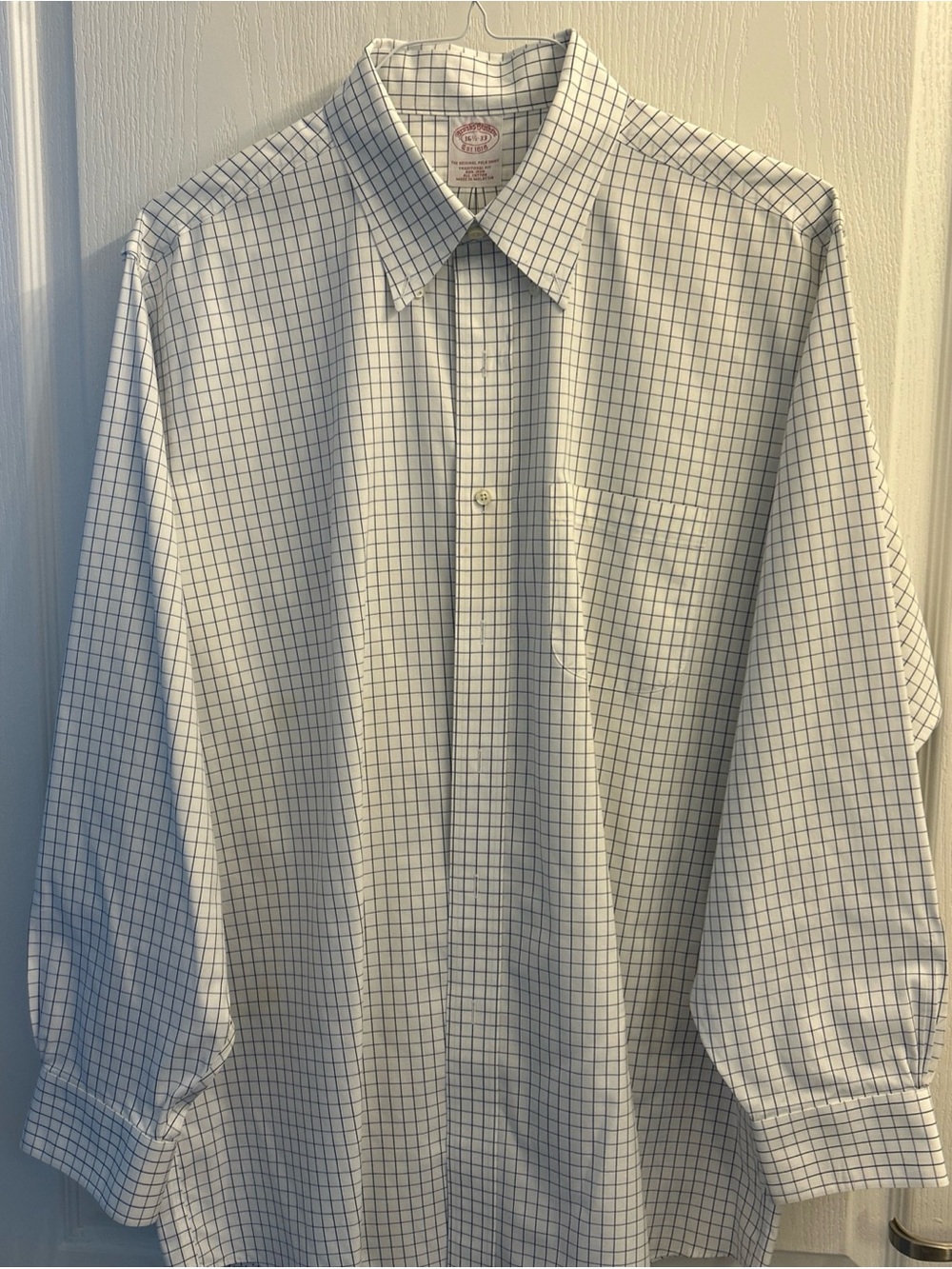 Brooks Brothers Traditional Fit and White  Cotton Long Sleeve Shirt 16 1/2-33